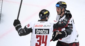 ONLINE: Sparta ve šlágru s Třincem, mistr hraje v Boleslavi. Liberec hostí Pardubice