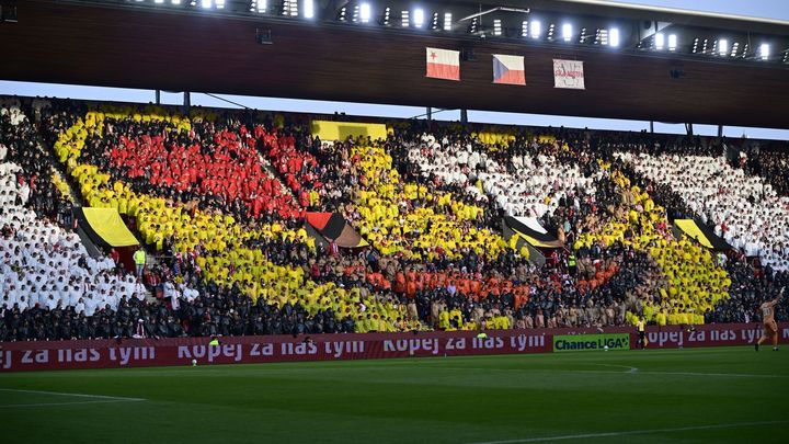 Eden viděl choreo, které obletí fotbalový svět. Pak Vorlický vystřelil Slavii výhru